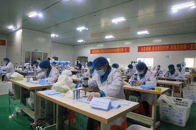 商城縣:8天投產!日產口罩40萬只